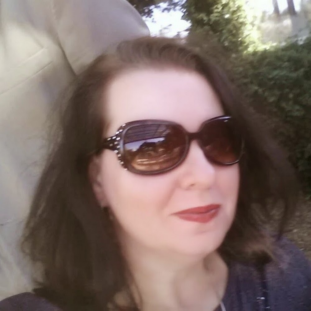 Meet your Posher, Marie